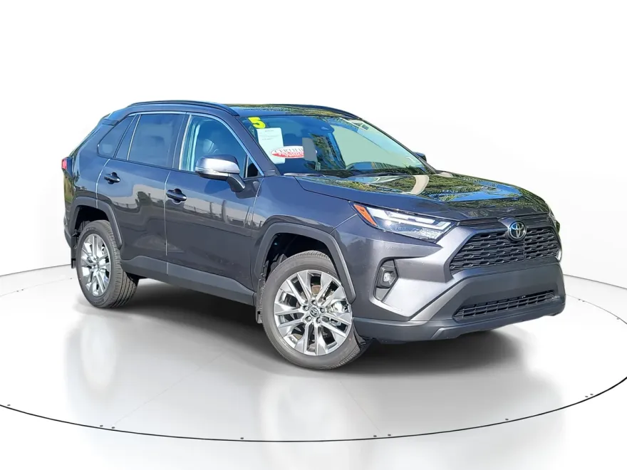 2025 Toyota RAV4 XLE Premium photo 1