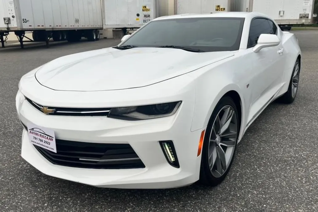 2016 Chevrolet Camaro 2LT photo 1