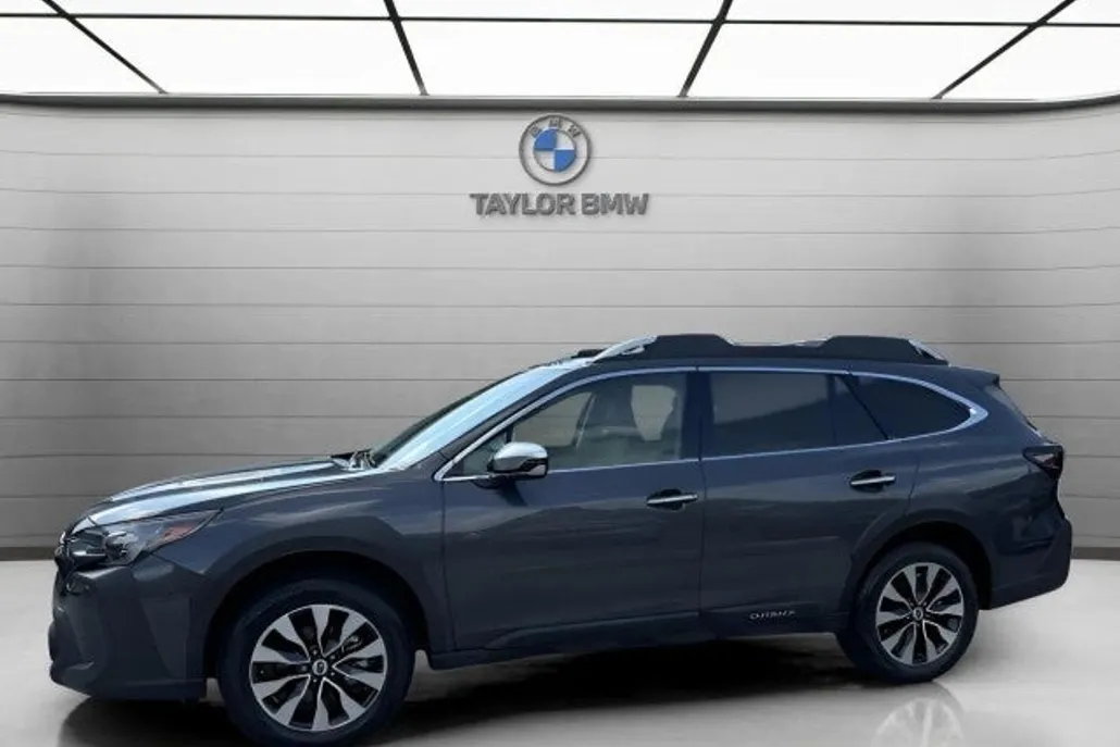 2024 Subaru Outback Touring XT photo 1