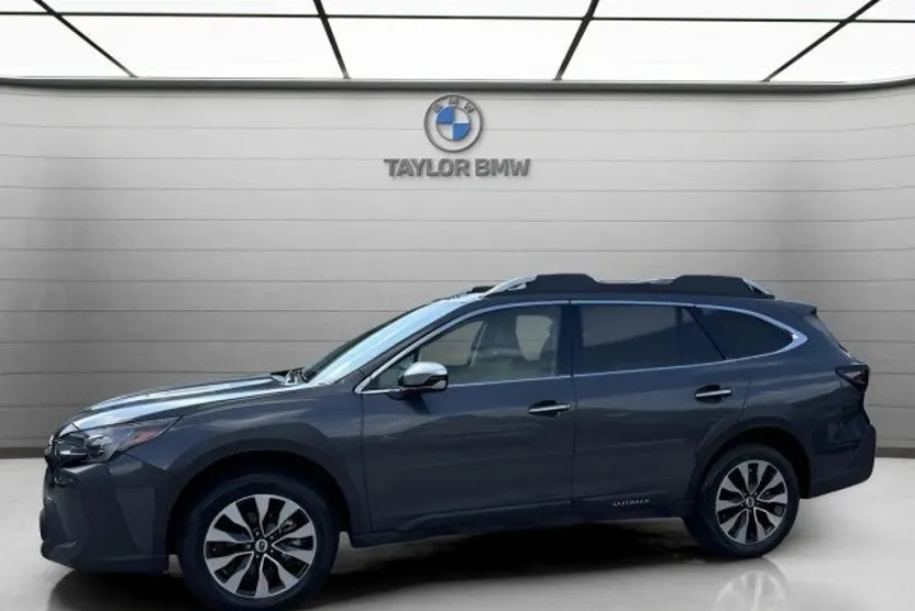 2024 Subaru Outback Touring XT photo 1