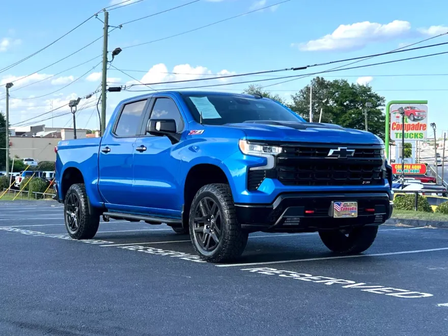 2024 Chevrolet Silverado 1500 Trail Boss LT photo 1