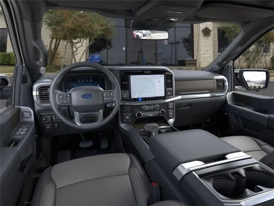 2025 Ford F-150 Lariat photo 9
