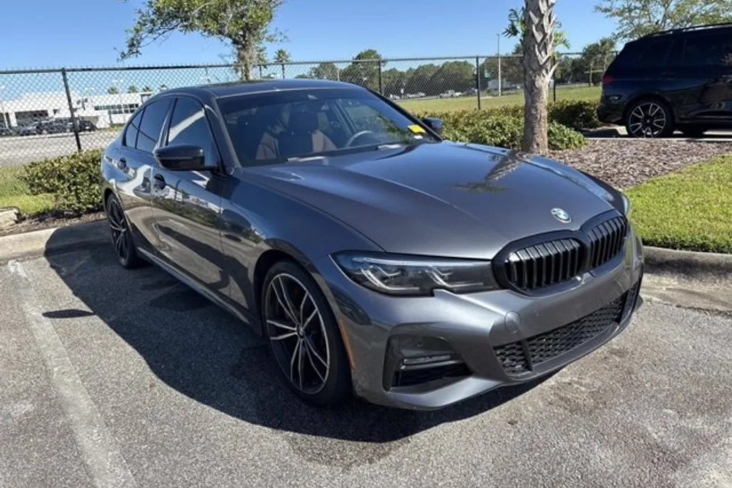 2022 Bmw 330i photo 1