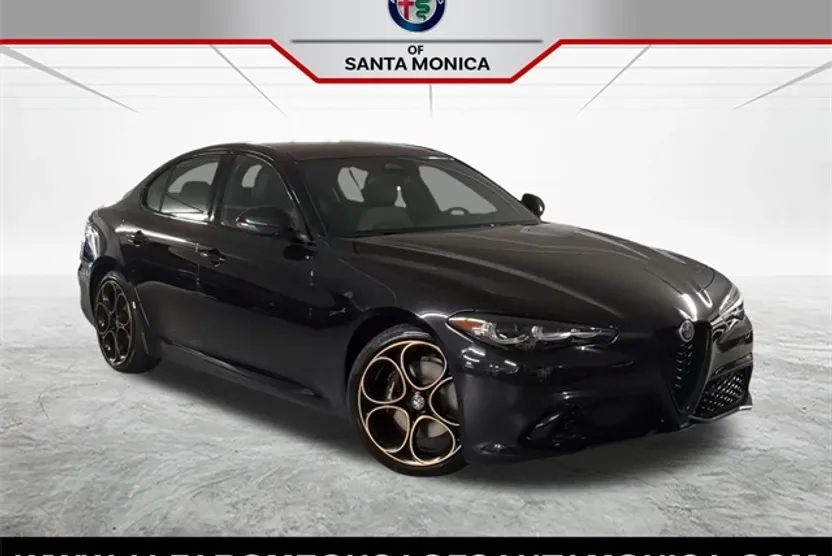 2025 Alfa Romeo Giulia SPRINT photo 1