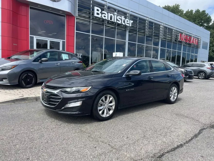 2023 Chevrolet Malibu 1LT photo 1