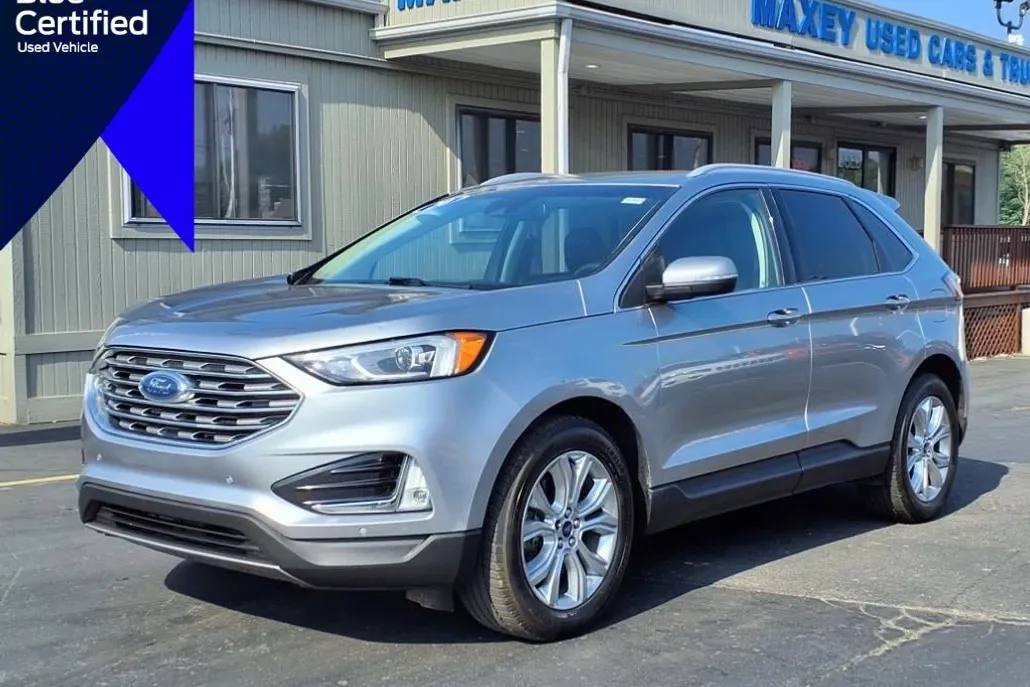 2020 Ford Edge Titanium photo 1