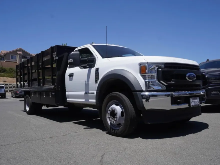 2022 Ford F-550 photo 1