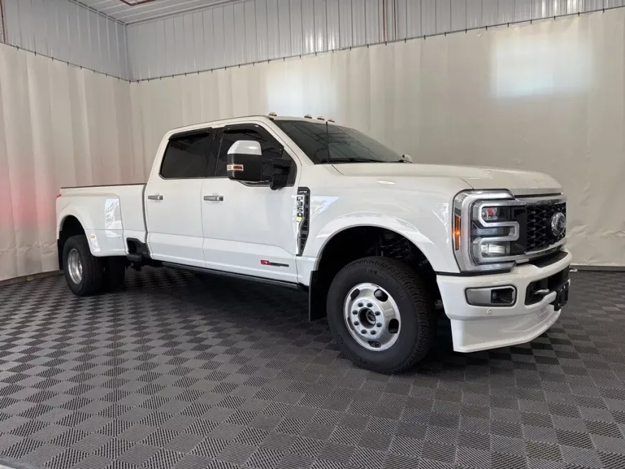 2024 Ford F-350 photo 1