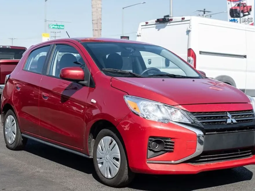 2021 Mitsubishi Mirage ES photo 1