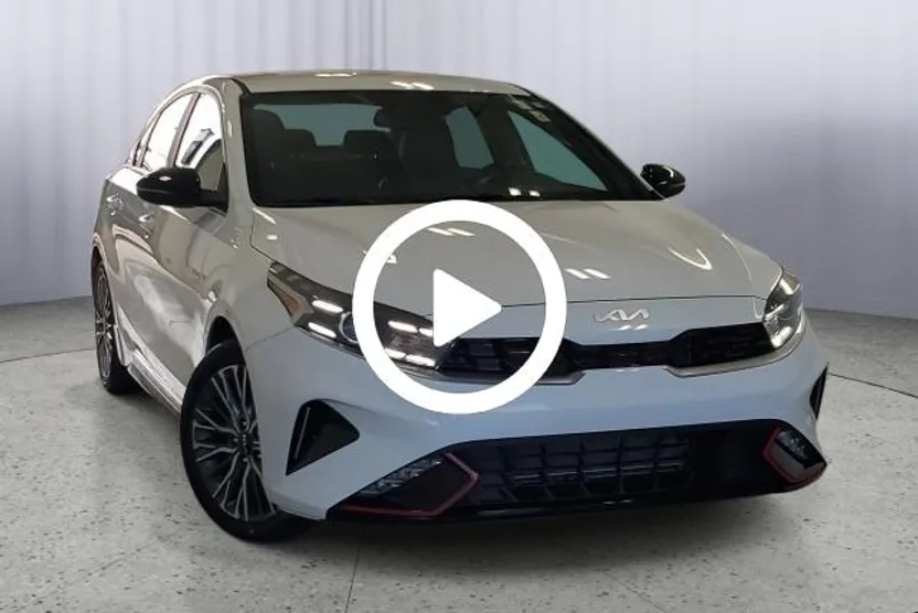 2023 Kia Forte GT-Line photo 1