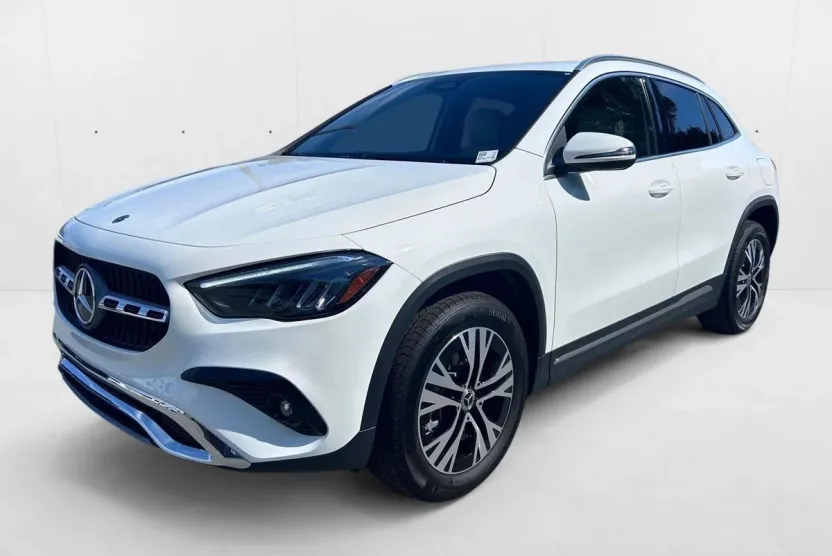 2025 Mercedes Benz GLA 250 4MATIC photo 1