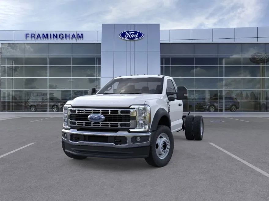 2025 Ford F-550 photo 1
