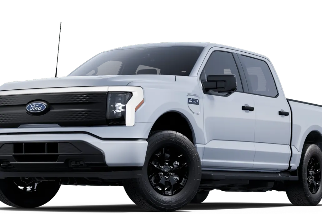 2025 Ford F-150 Lightning XLT photo 1