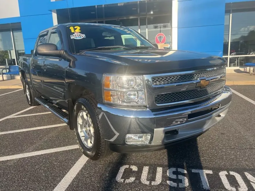 2012 Chevrolet Silverado 1500 LT photo 1