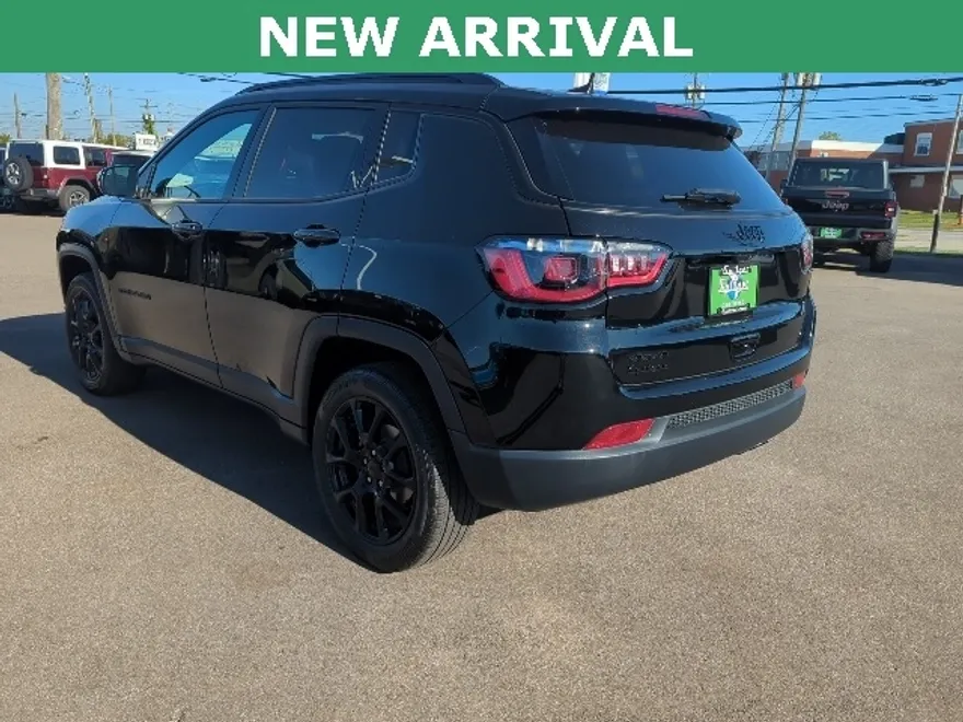 2022 Jeep Compass Altitude photo 1