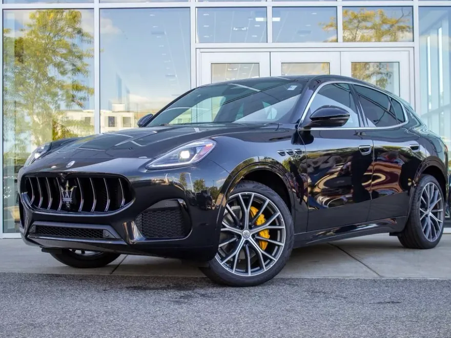 2024 Lotus Emira First Edition photo 1
