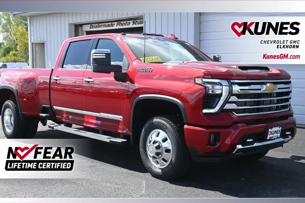 2026 Chevrolet Silverado 3500HD High Country photo 1