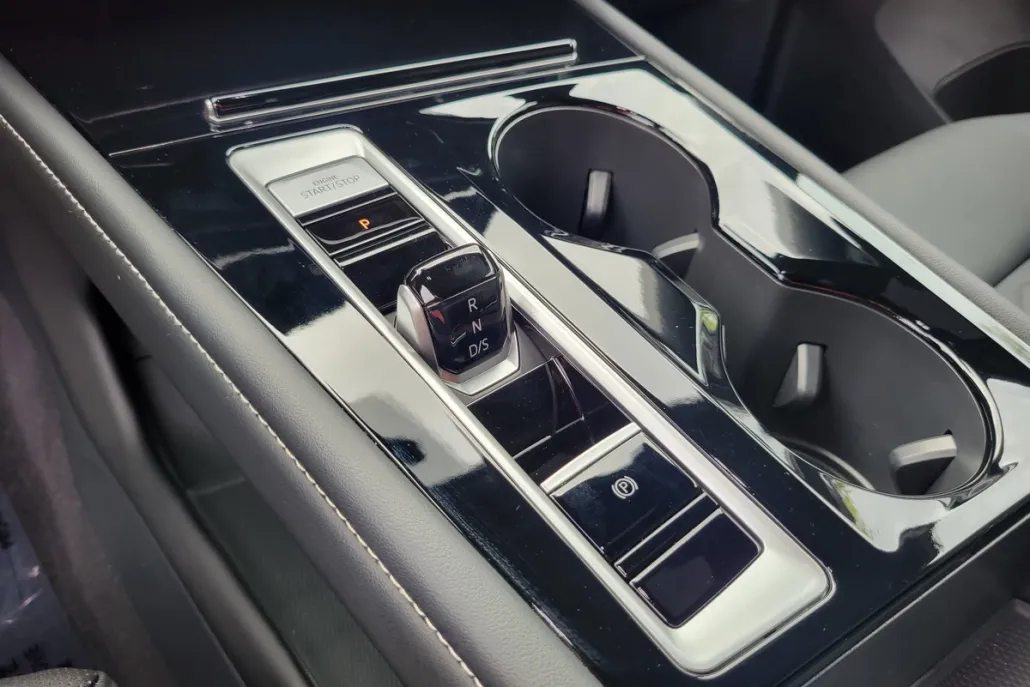 2024 Volkswagen Atlas Cross Sport SE Technology photo 1