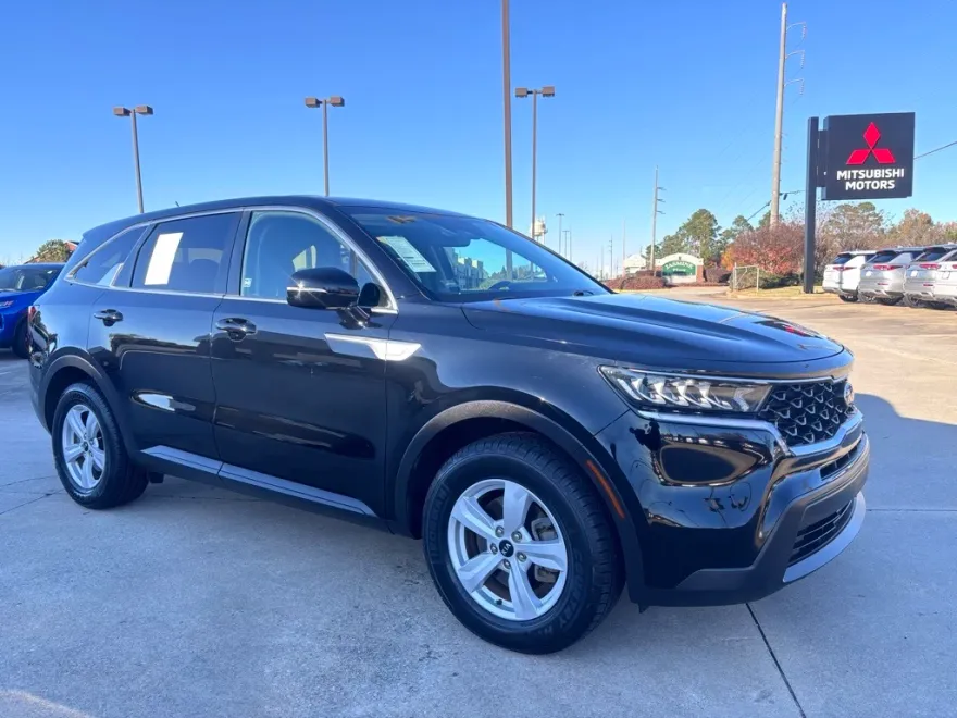 2021 Kia Sorento LX photo 1