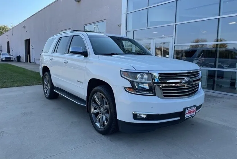 2018 Chevrolet Tahoe Premier photo 1