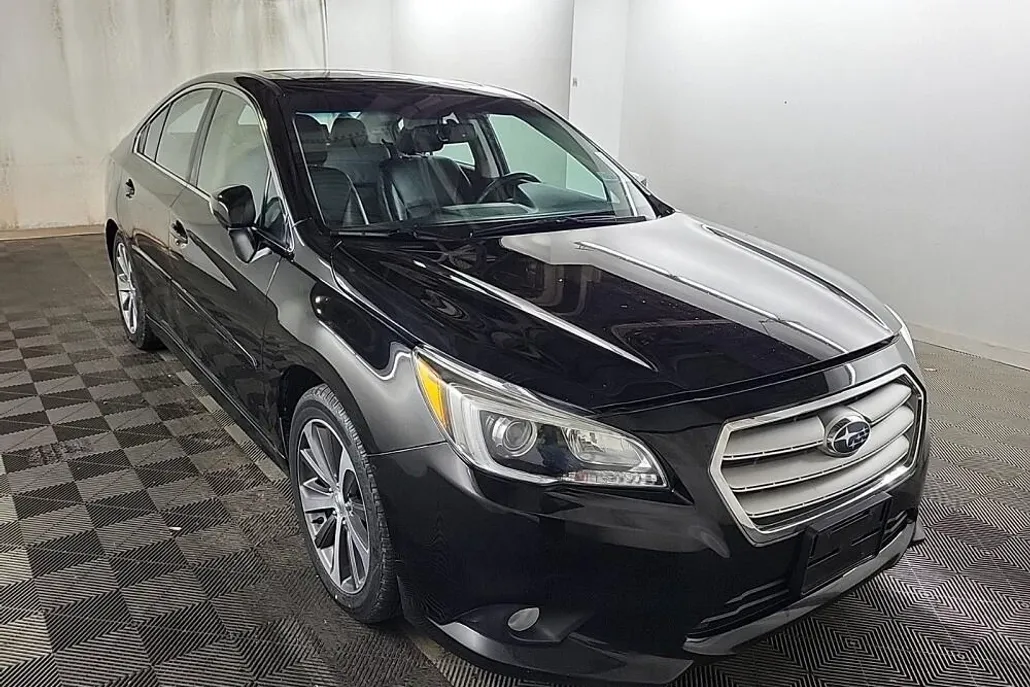 2017 Subaru Legacy 2.5i Limited photo 1