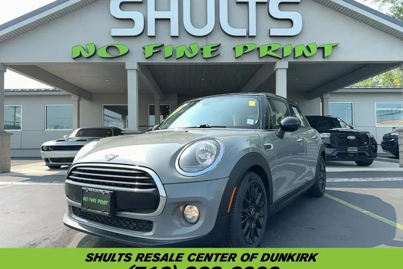 2019 Mini Cooper 4 Door Hardtop photo 1
