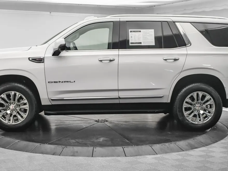 2025 Gmc Yukon Denali photo 1