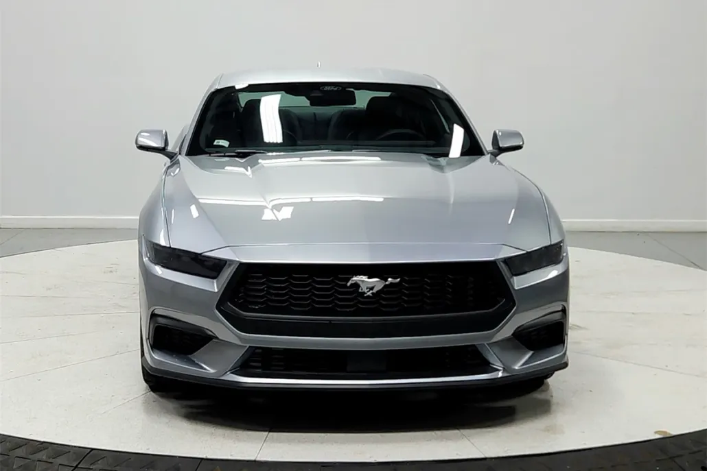 2025 Ford Mustang EcoBoost Premium photo 1