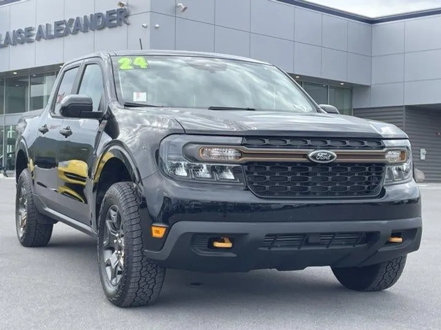 2024 Ford Maverick XLT Tremor photo 1