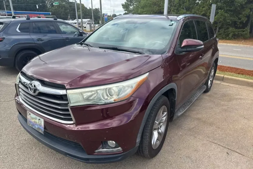 2016 Toyota Highlander Limited photo 1