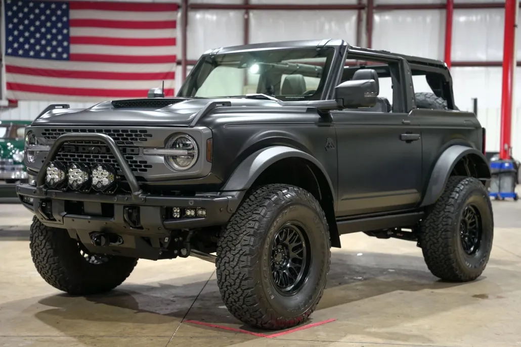 2023 Ford Bronco Badlands photo 1