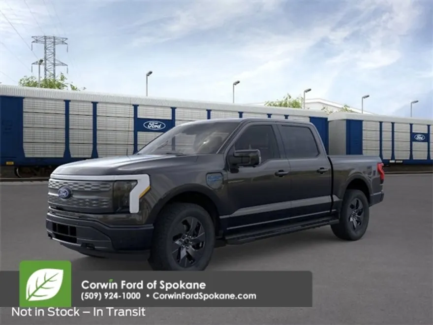 2025 Ford F-150 Lightning Lariat photo 1