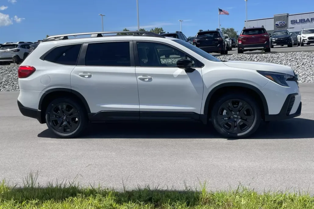 2025 Subaru Ascent Premium photo 1