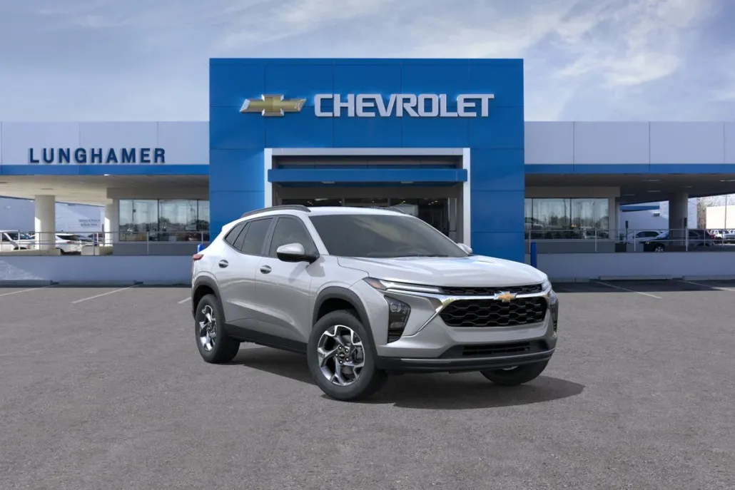 2025 Chevrolet Trax LT photo 1