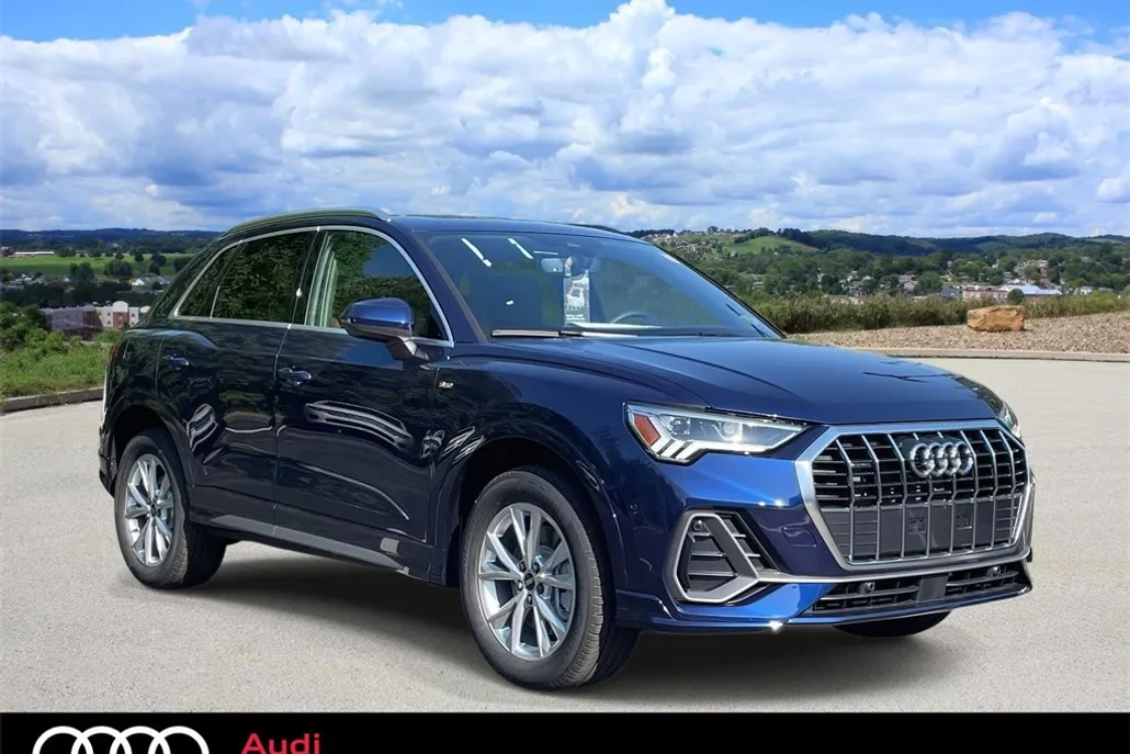 2025 Audi Q3 Premium S line 45 TFSI photo 1