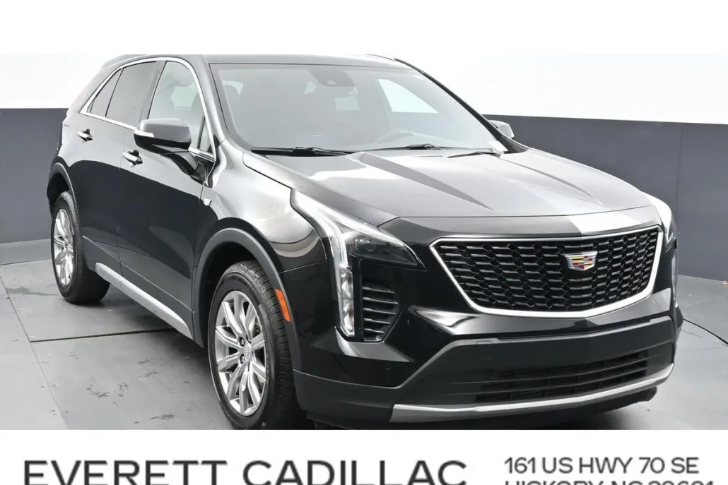 2022 Cadillac XT4 Premium Luxury photo 1