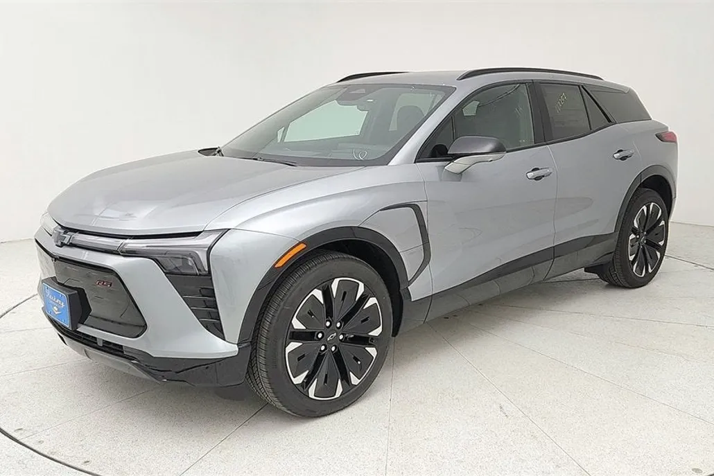 2025 Chevrolet Blazer EV RS photo 1