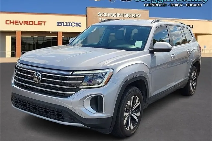 2024 Volkswagen Atlas SE photo 1