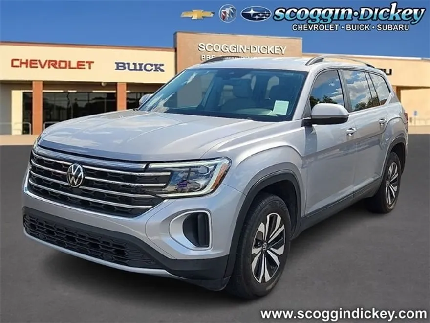 2024 Volkswagen Atlas SE photo 1
