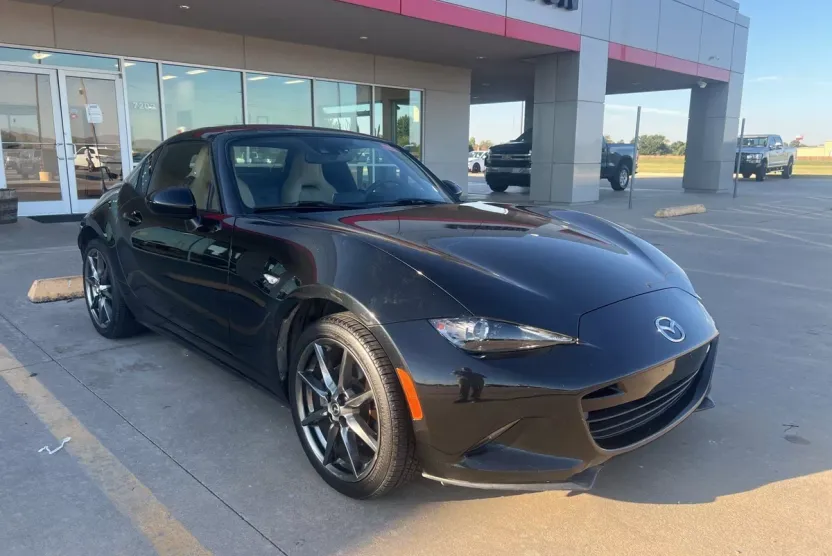 2017 Mazda MX-5 Miata RF Miata Grand Touring photo 1