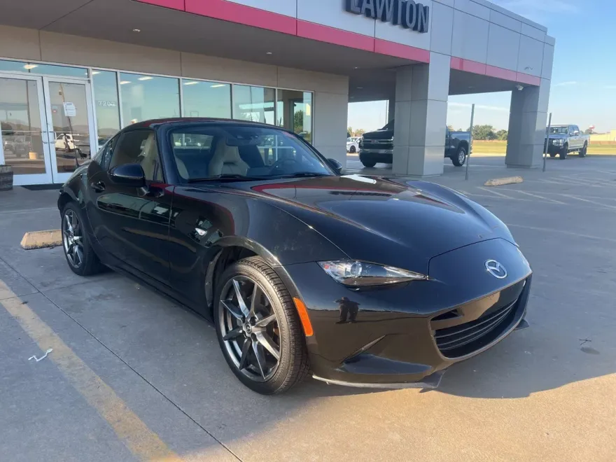 2017 Mazda MX-5 Miata RF Miata Grand Touring photo 1