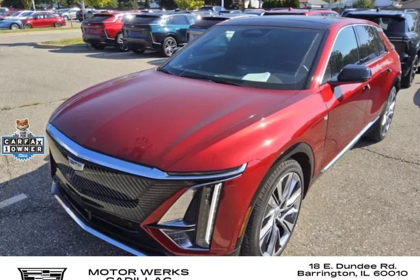 2024 Cadillac Lyriq Luxury photo 1