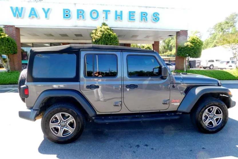 2019 Jeep Wrangler Unlimited Sport S photo 1