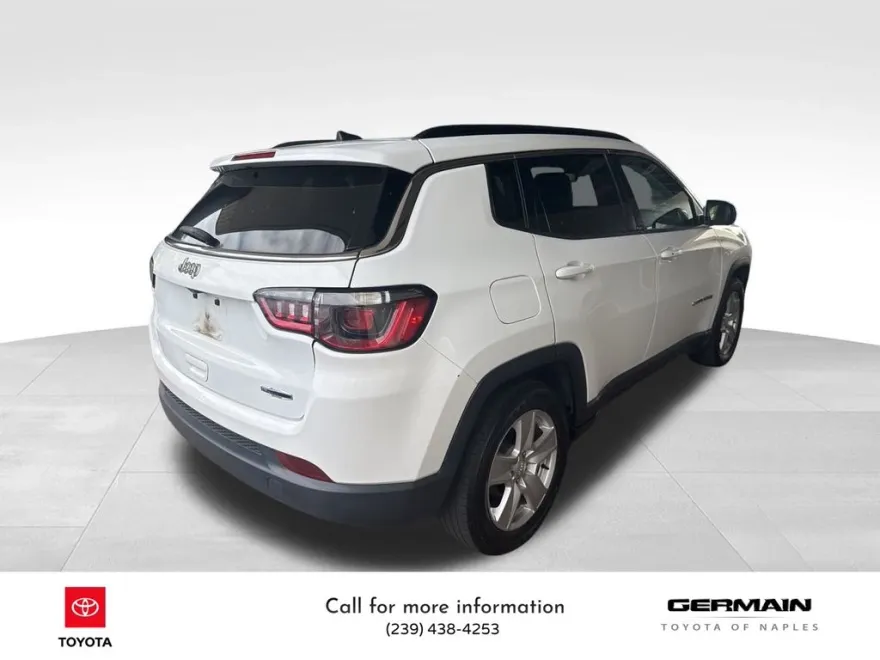 2022 Jeep Compass Latitude photo 1