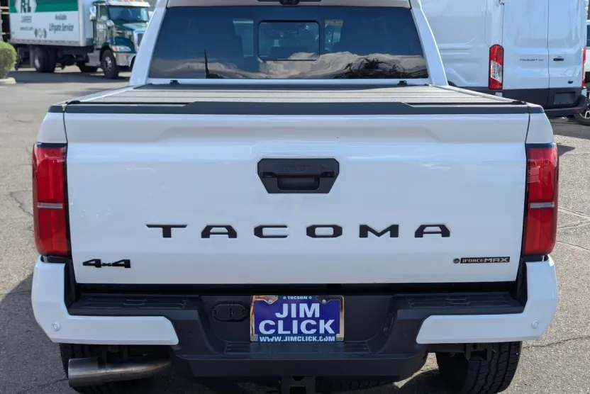 2025 Toyota Tacoma 4x4 TRD photo 1