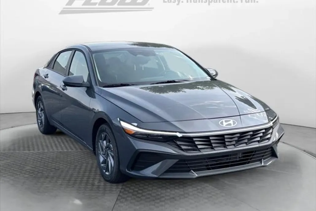 2025 Hyundai Elantra Hybrid Blue photo 1