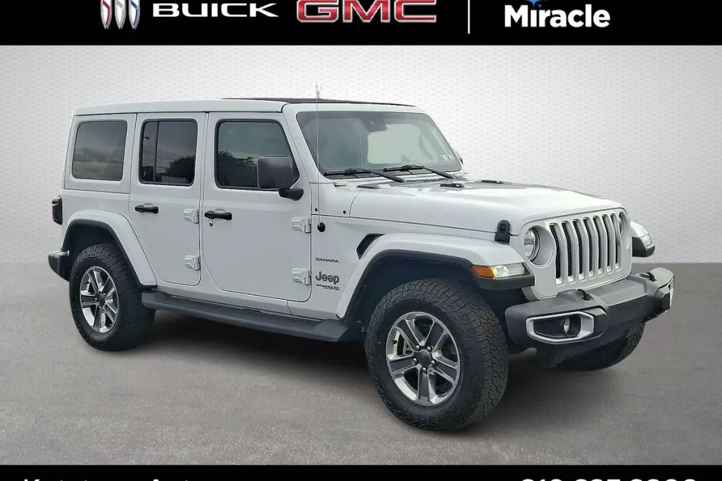 2022 Jeep Wrangler Unlimited Sahara photo 1