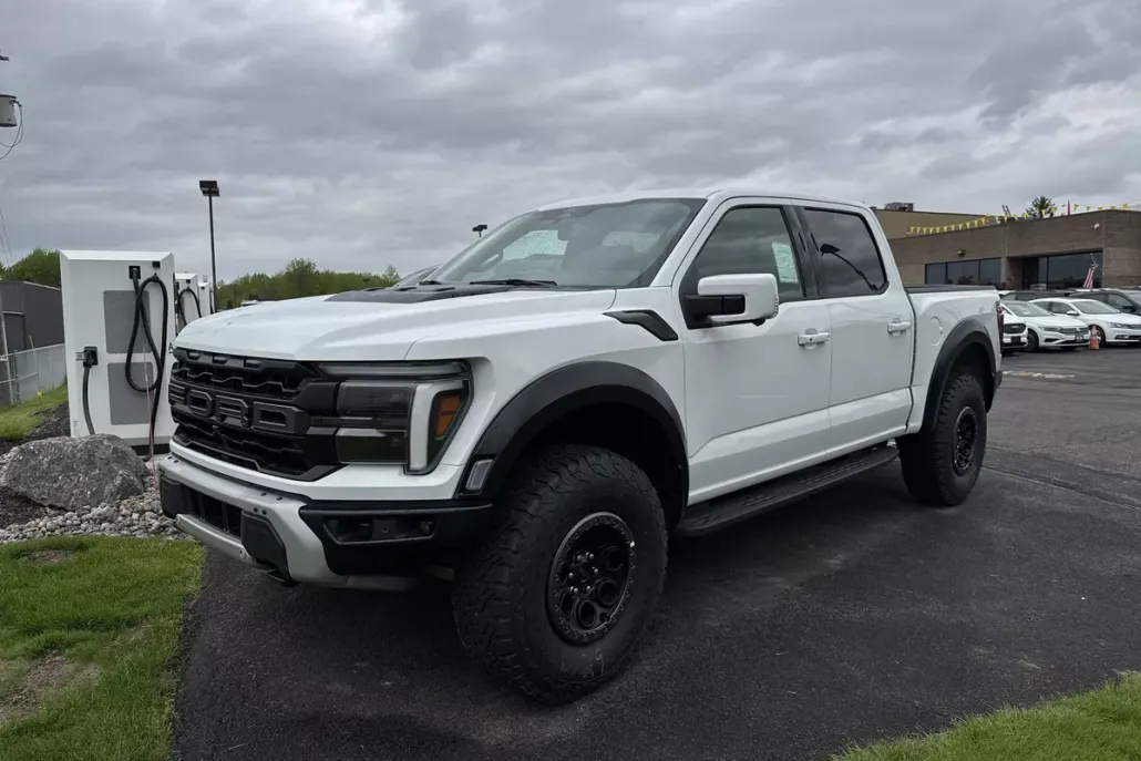2025 Ford F-150 Raptor photo 1
