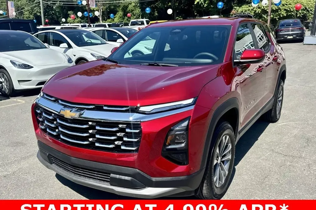 2026 Chevrolet Equinox LT photo 1