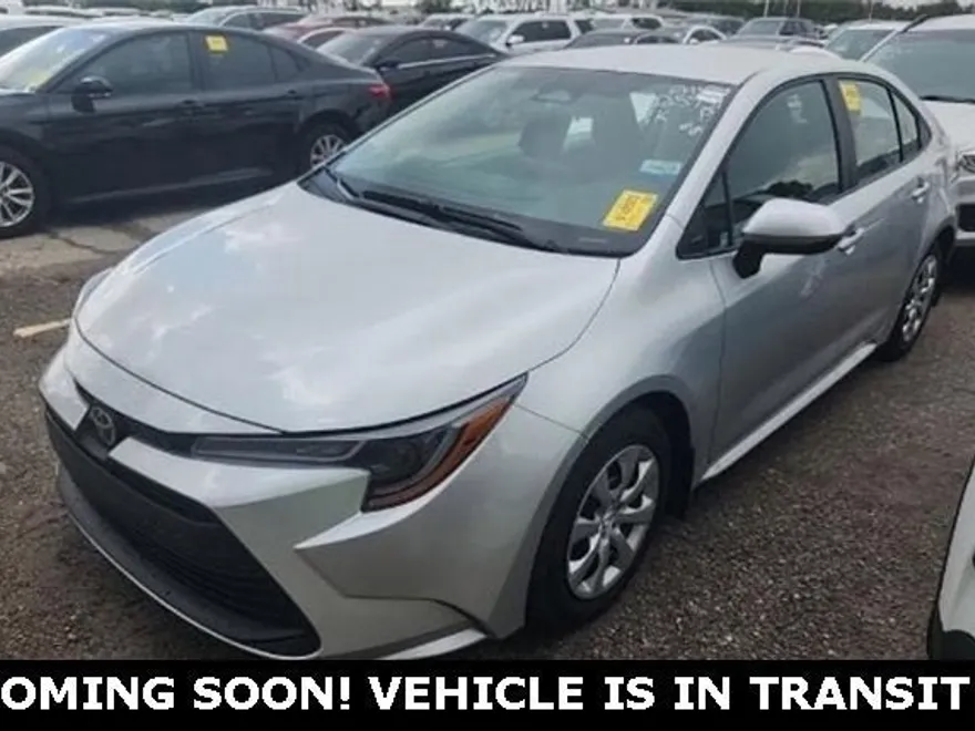 2024 Toyota Corolla LE photo 1
